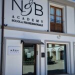 Esterno negozio Nails>& Beauty Academy Nuoro